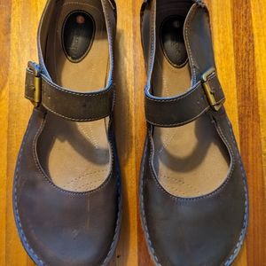 Clarks brown leather Mary Jane
